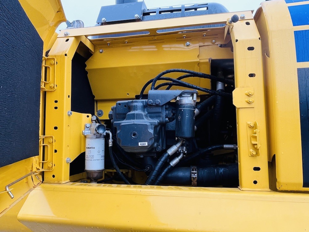 Использованные Komatsu PC220-8 Подержанный экскаватор экскаватор Backhoe 1 CBM Кувшин мощности строительной техники