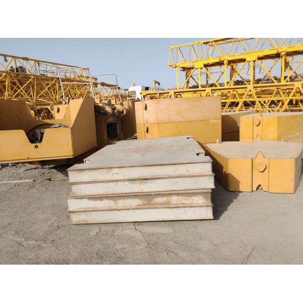 Used 2022 Sany SAC4000T8 400 Ton All Terrain Crane