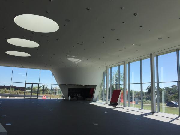 Q235 Q345 Modular Steel Structure Exhibition Hall Flexible Spatial Aesthetics