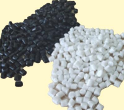 Granules de plastique de polypropylène 70 Shore D modifiés sur mesure pour les ménages