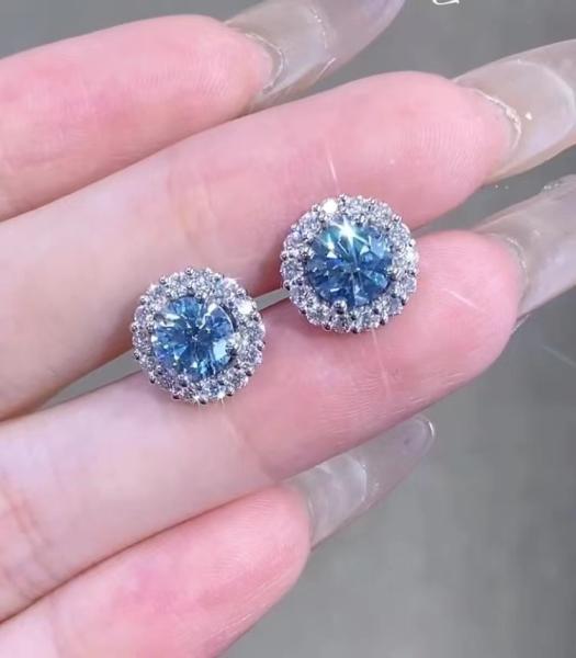 Brincos de diamante CVD criados em laboratório Forma redonda azul Pedaços de ouro certificado IGI 18k