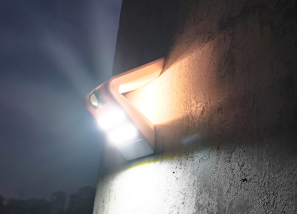 Led Wall Garden Outdoor Sensor Power Street Fence Spot Road Solar Light Waterproof