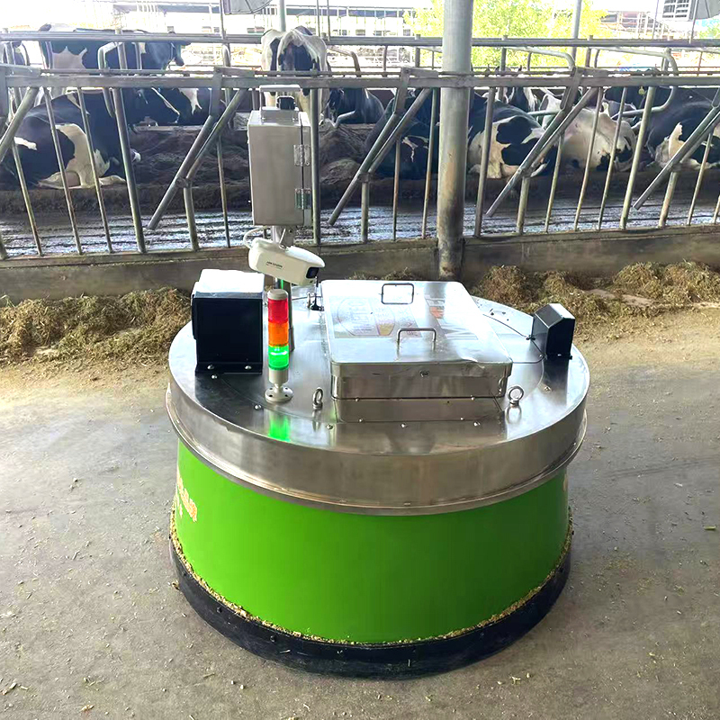 Multifunctional Automatic Feed Pusher Robotic Silage Pusher 48V