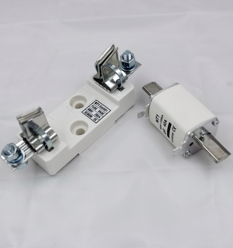 High Breaking Capacity 500V 120KA 200A HRC Ceramic/Copper Fuse Link Low Voltage Fuse Block Thermal Usage CE/TUV Certified