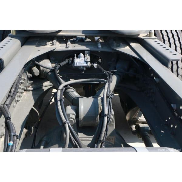 SINOTRUCK HOWO TX Heavy Truck 6X4 Tractor Trucks with 460 Horsepower and 0km Mileage