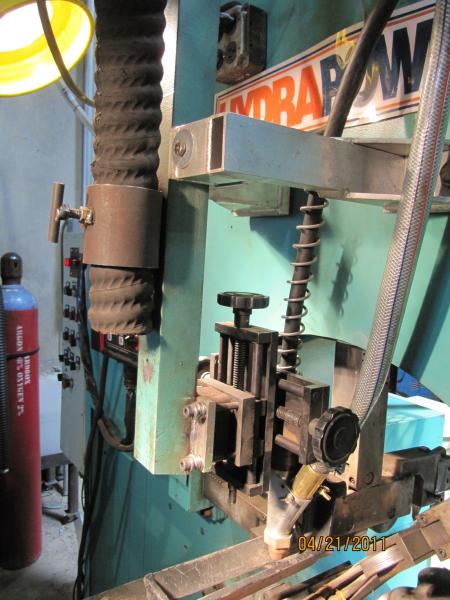 City Plaza Light Pole SAW Welding Machine Traffic Light Hydraulic Clamping Pole Sewing Machine by Flux Recovery System