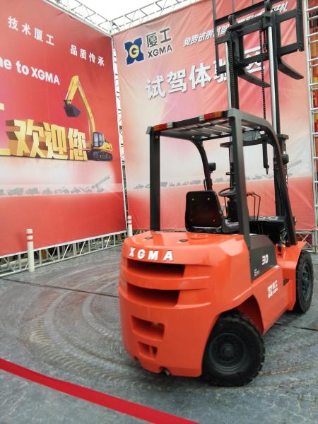 3 Ton Diesel Forklift Truck 6000mm Max Lifting Height CE Certificated