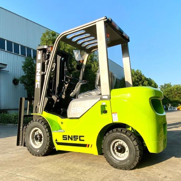 Side Shifter 2.5ton Diesel Caretilla Autoelevadora Diesel Engie Forklift Easy Maneuverability