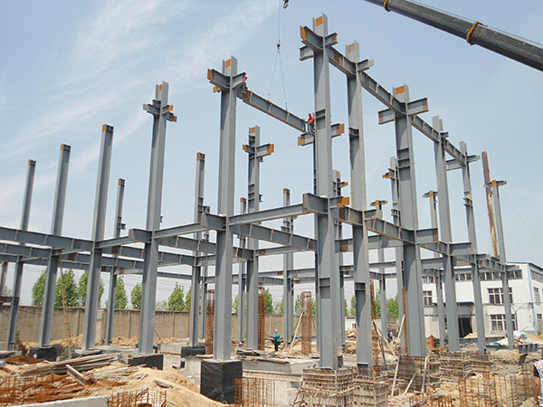 Quick Install PEB Steel Buildings Lightweight Steel Structure Industrial Building