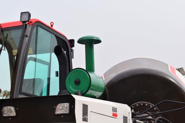 4.5 Cubic Bidirectional Cab Mobile Mixer Truck With Car Water Priming Pump