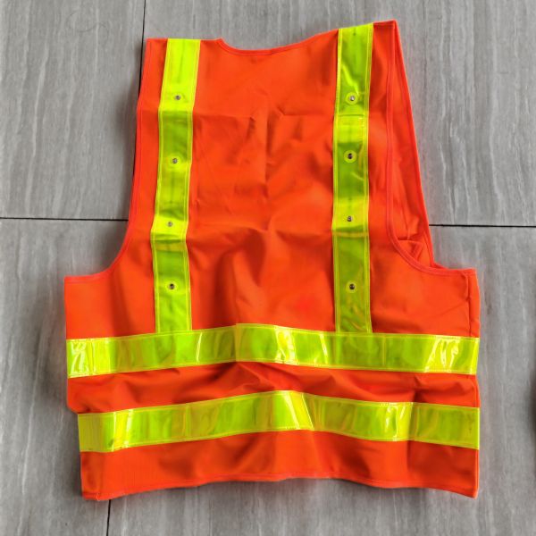 Safety Reflective Jacket 12 LED Light-Up Safety Vest with Reflective Strips – Ideal for Workers, Rechargeable Battery Workers & Cyclists Vests