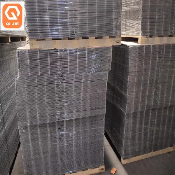 Galvanized Metal Welded Wire Mesh Garden Fence Rolls
