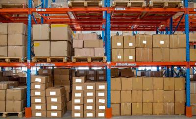 Os serviços de distribuição de armazenamento globais, livram - armazene serviços de realização da ordem do armazenamento