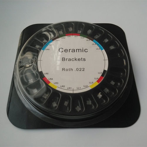 Roth 022 Slot Ceramic Dental Braces 3 4 5 Hooks Type For Orthodontic Treatment