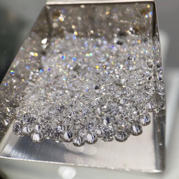 Tassel earrings  DEF VVS Round Shape Lab Grown Diamonds PT950