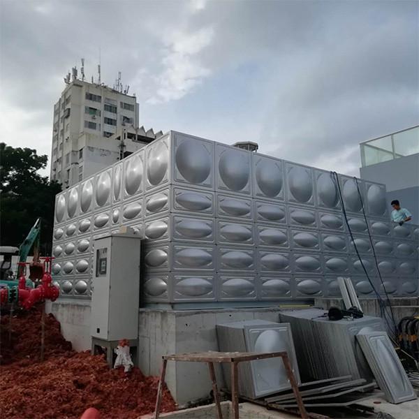 Anti Corrosive Outside Water Storage Tanks , 1.2mm - 3mm Rectangular Water Tank
