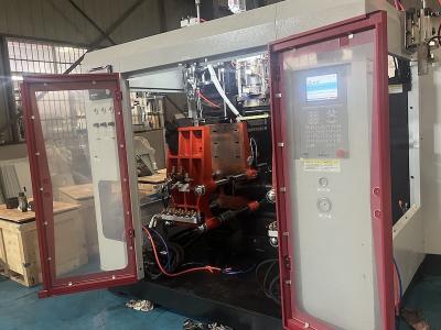 Volume maximal du produit 10L EVA Machine de moulage de bouteilles en plastique 1 tête