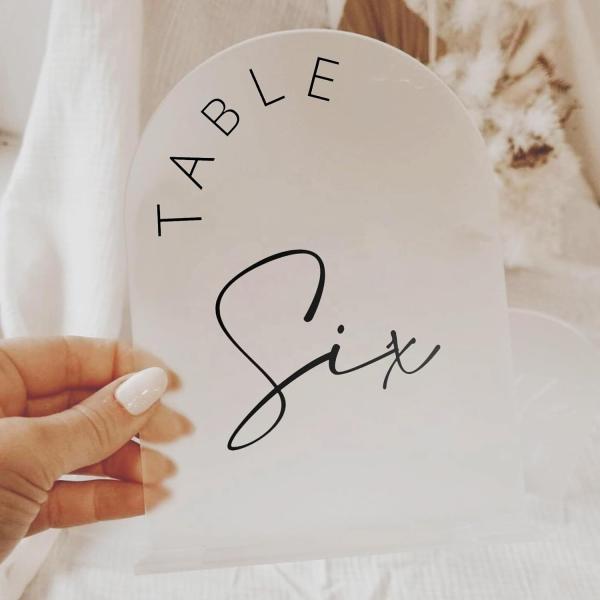 Acrylic frosted arched table sign modern 4x6 frosted wedding display stand with gold printed arched acrylic table number stand
