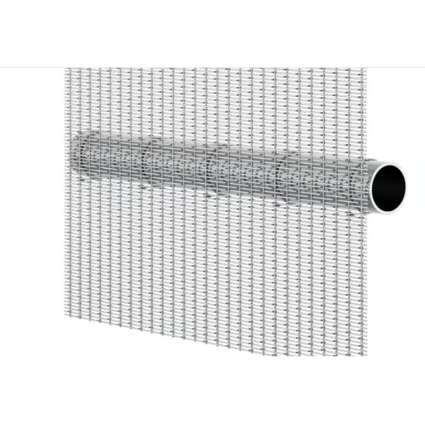 Intermediate fastening with tube The stainless steel tube is dimensioned to match static requirements and pre-fitted independently of the mesh. Horizontal forces acting on the tube e.g. wind pressure