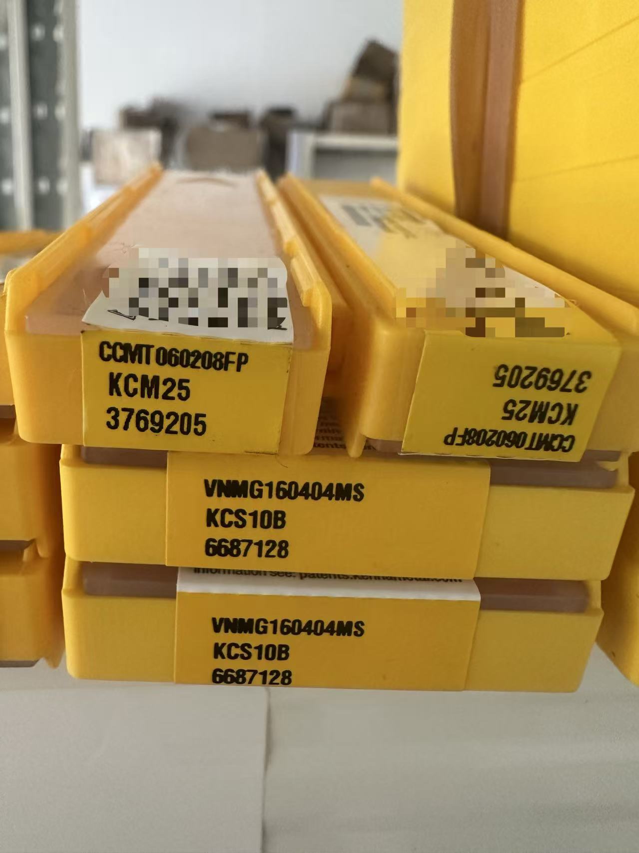 Kennametal VNMG160404 MS Chipbreaker 35° Negative Rhombus KCS10B Ultra-Fine Grain Carbide Turning Insert for Superalloys