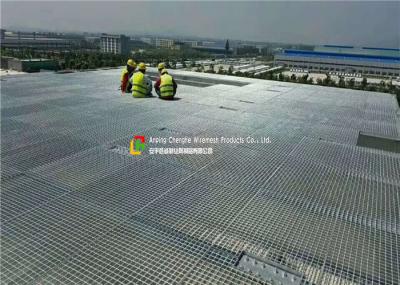 Hot Dipped Galvanized Serrated Grating 3' × 20' Size Bright Surface For Stairs