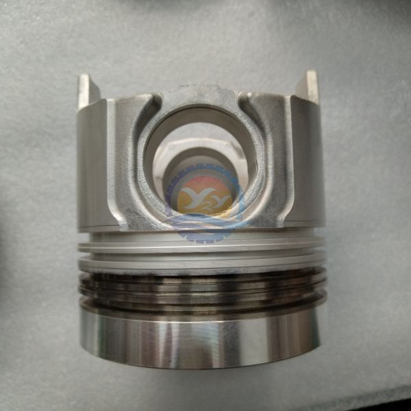6SD1 6SD1T Piston 1-12111-840-1 Construction Machinery Parts 6SD1T Piston Set for Isuzu Truck Parts