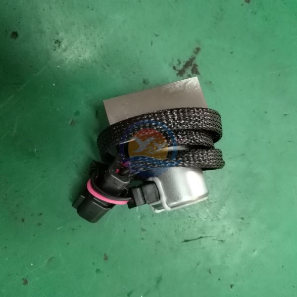High Quality PC200-7 PC200-8 PC360-7 Solenoid Valve 702-21-55901 702-21-57400 702-21-57500 for Komatsu Spare Parts
