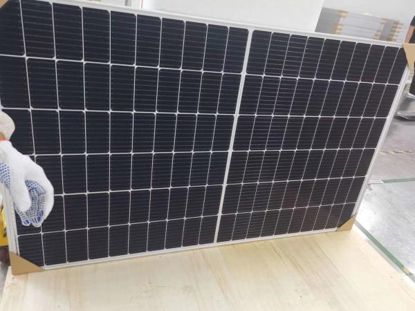 360W 365W 370W Mono Perc Half Cut Panels 120 Half Cells