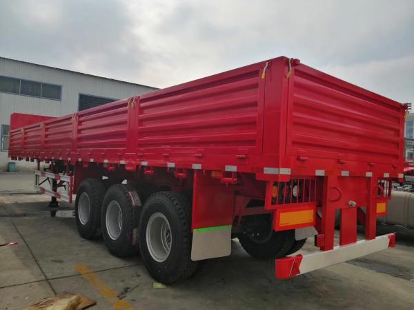 Red Three-Axle Semi-Trailers: Advantages Combining Heavy-Duty Hauling & Eye-Catching Appeal