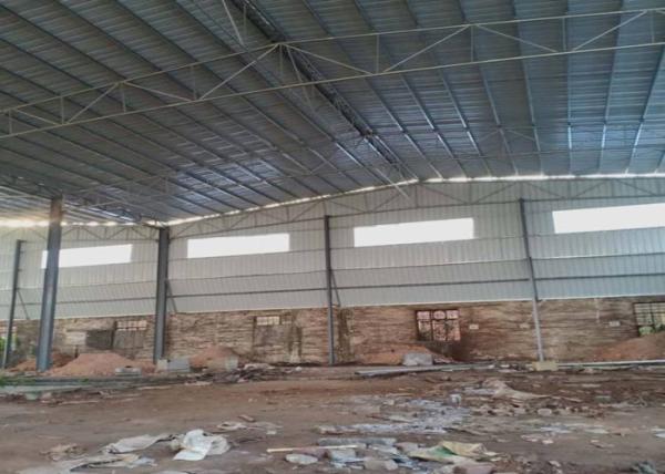 As construções pre projetadas do armazém da construção de aço Q235 iluminam a construção de aço