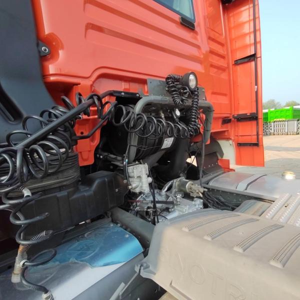 Sitrak 460 480 HP Tractor Head Truck for Package Size 7000.00cm * 250.00cm * 345.00cm