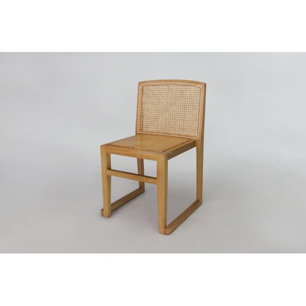 Stackable Wicker Chair with Rattan Back and Solid Wood Seat for Wedding Outdoor Cafe Dining Room Furniture