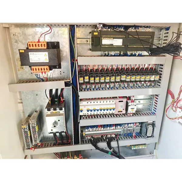 XCMG Xga6012-6s 6t Grúa Torre de Construcción China Usada Autoelevable con Cabezal de Martillo en Venta