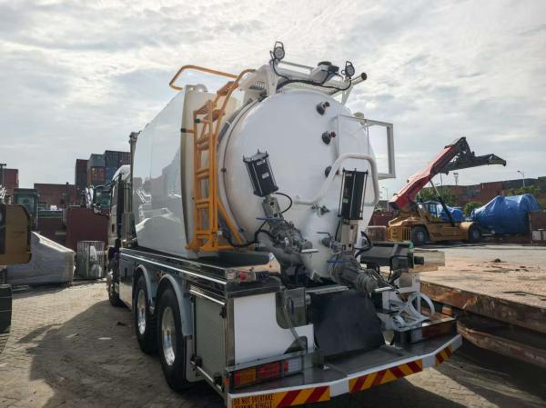 SITRAK Sewage Suction Truck 10-15 Cubic Meters