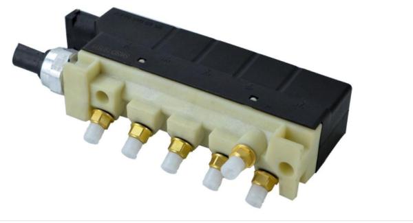 2203200258 Air Suspension Valve Block For Mercedes Benz W220 Compressor Kit