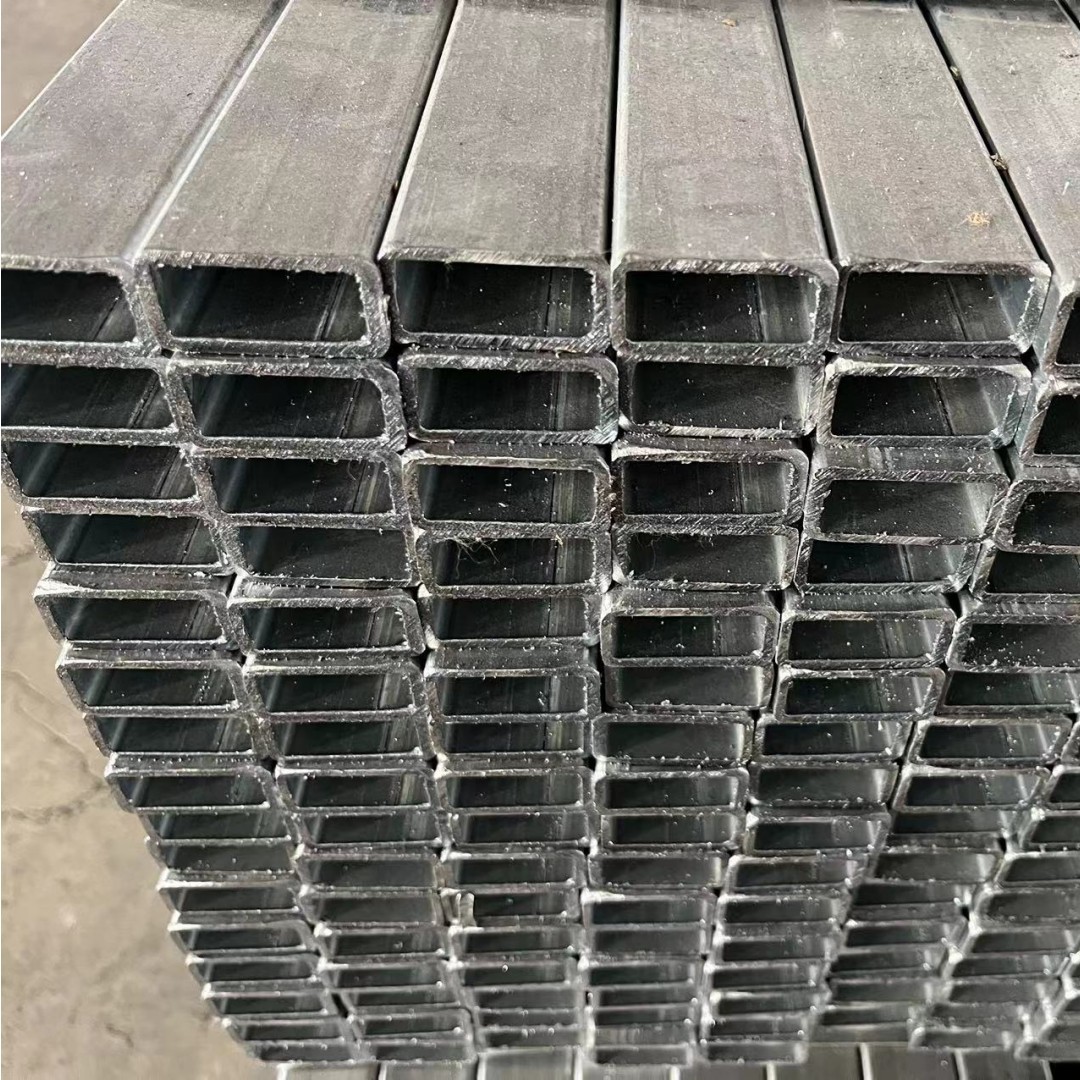 Сварная прямоугольная труба из углеродистой стали ASTM A500 50*50*3 мм Черная квадратная труба ERW