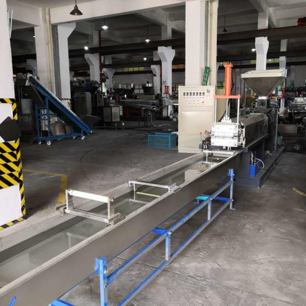 Single Stage Plastic Bottle Granulator Machine 70r/Min Rotate Speed With 30kw Motor