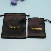 Sac de cordon luxueux de soie/satin pour des prolongements de cheveux empaquetant la couleur noire