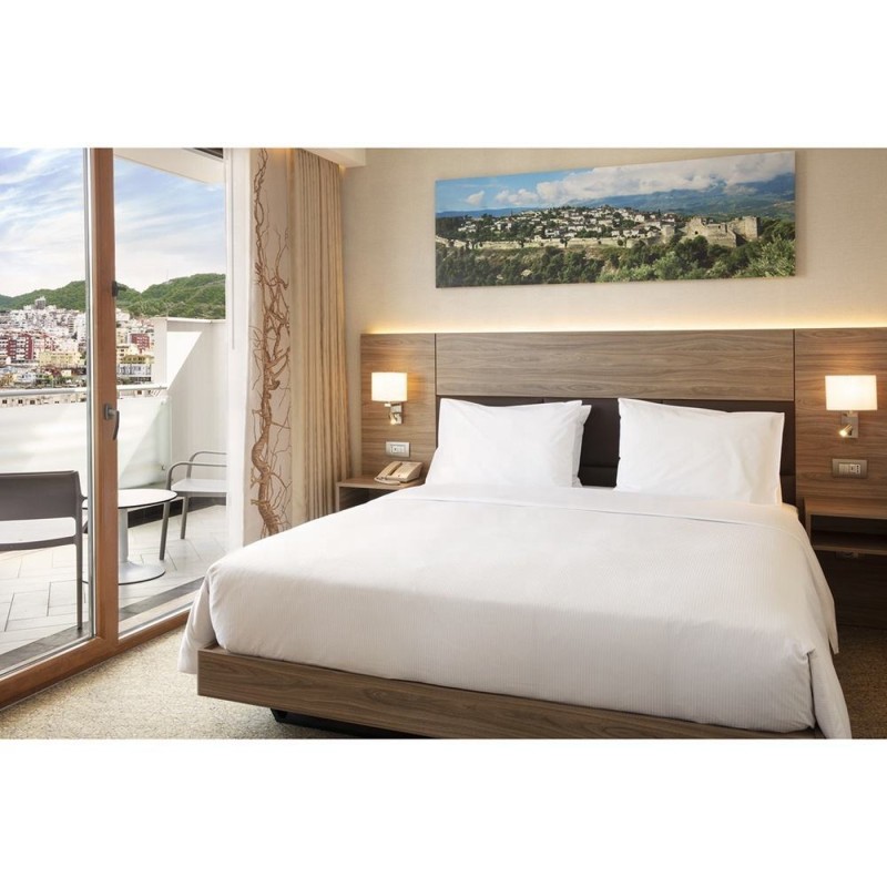Hilton Hotels & Resorts Hotel Newly Renovated Room Furniture Cabinet with Mirror & Basin for Upper Upscale Hotel Bedroom Sets