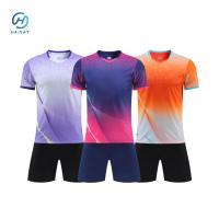 Uniformes de futebol de desempenho de elite M Gráficos negros Tecido 100% poliéster para o máximo de conforto e agilidade