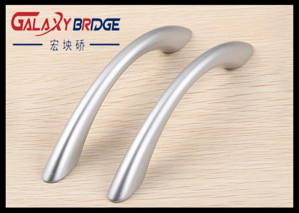 Pearl Silver Plastic Dresser Knob , Arched Pink  ABS Cabinet Pulls Colorful Furniture Handles And Knobs