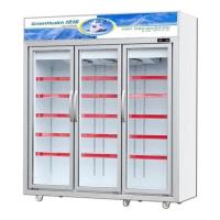 Supermarché / magasin avec trois portes vitrées équipées de réfrigérateurs à écran de congélation unitaire