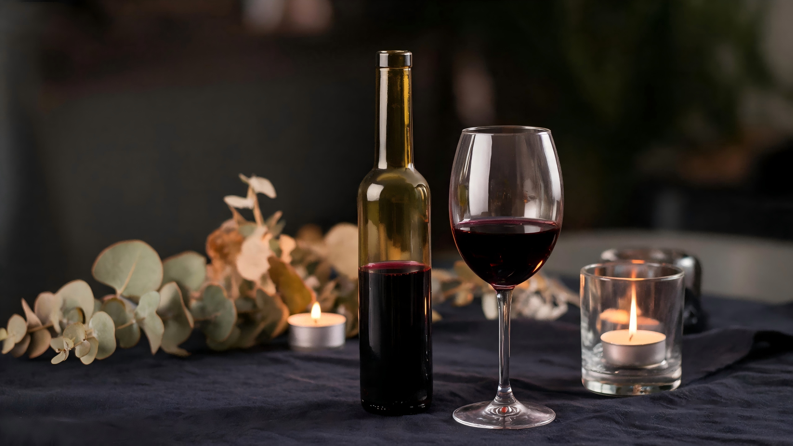 200ml Green Mini Bordeaux Wine Bottles 260g Cork Finish for Gift Packaging & Samples (1107C)