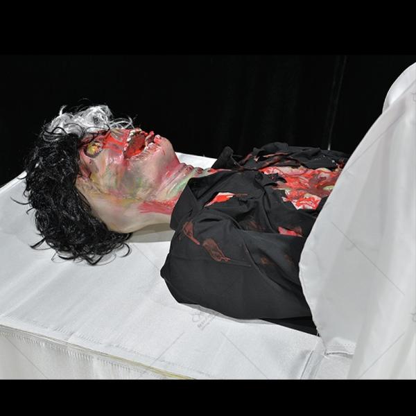 Haunted House Walking Realistic Corpse Prop Terrible Robotic Customized Model
