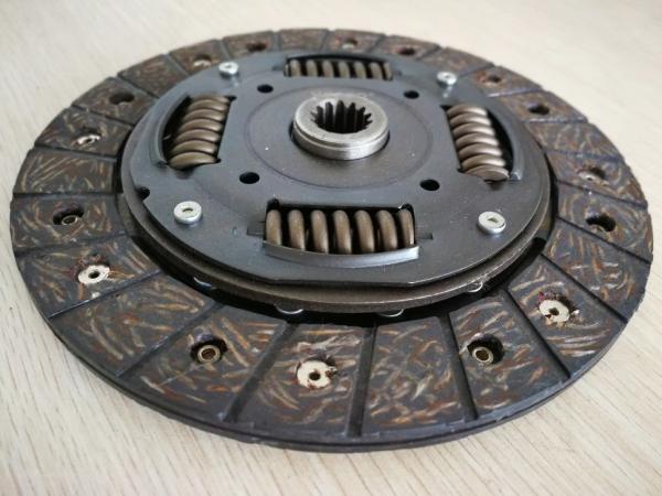 1878 021 831  CLUTCH DISC