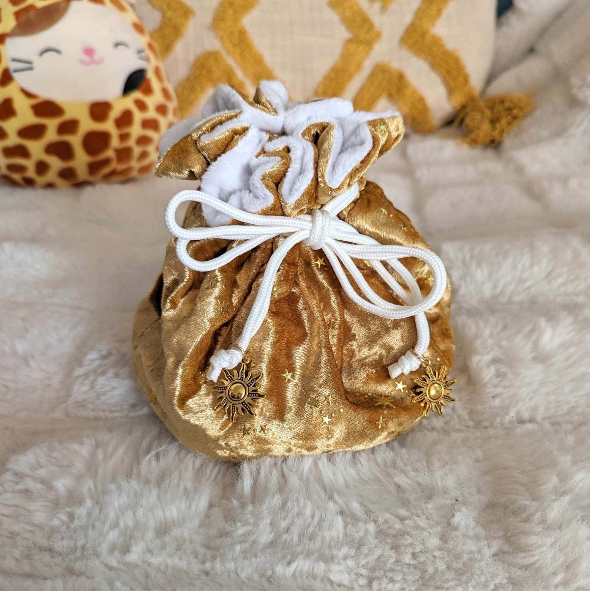 Lightweight And Compact Dice Bag Holds Up To 50 Standard Dice With High-quality Stitching For Gaming Enthusiasts