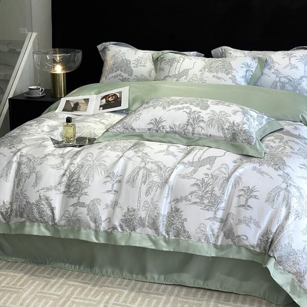 Solid Random Designs Quilts Luxury Bedding Set with Washed Cotton Silk Embroidery