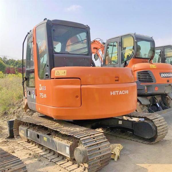 Used Hitachi ZX75 Excavator with 0.33 m3 Bucket Capacity in Good Condition from Japan