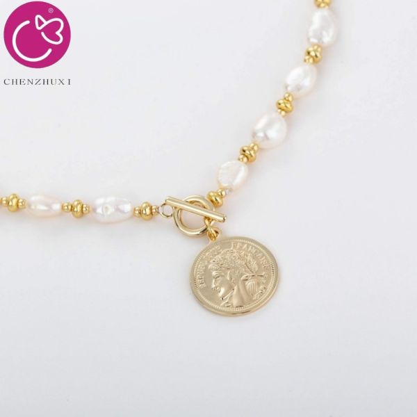 Round -Shaped Buckle Unique Design Clavicle Chain Advanced Gentle Elegant Pearl Necklace Plated Women Necklace