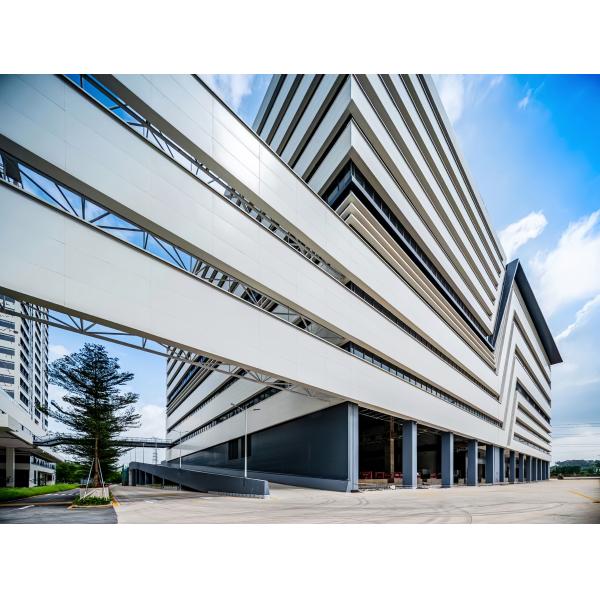 Abrasion Resistant Steel Flooring Steel Structure Warehouse Uniform Panel Color Consistency